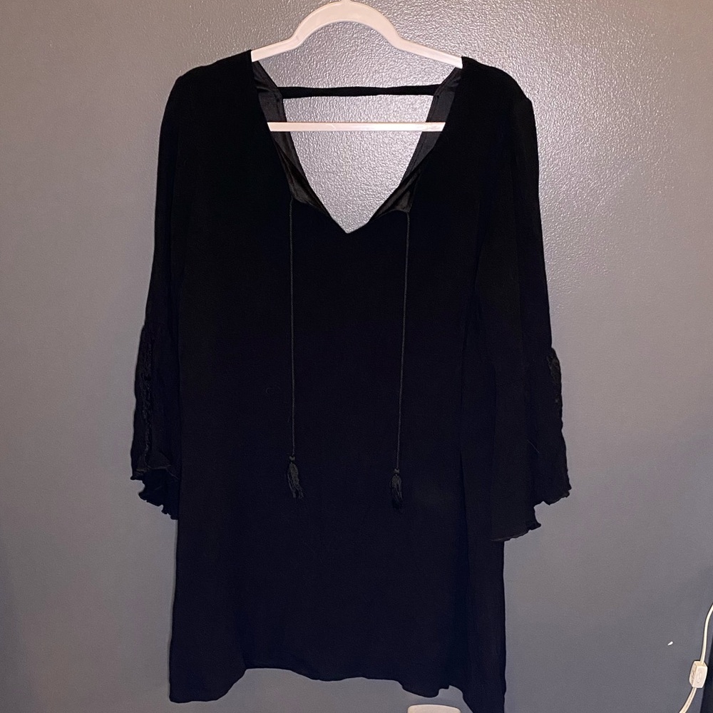Loose Flowy Black Dress